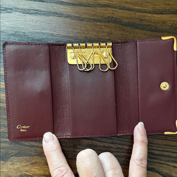 Cartier 6 key case in Elegant Burgundy Leather